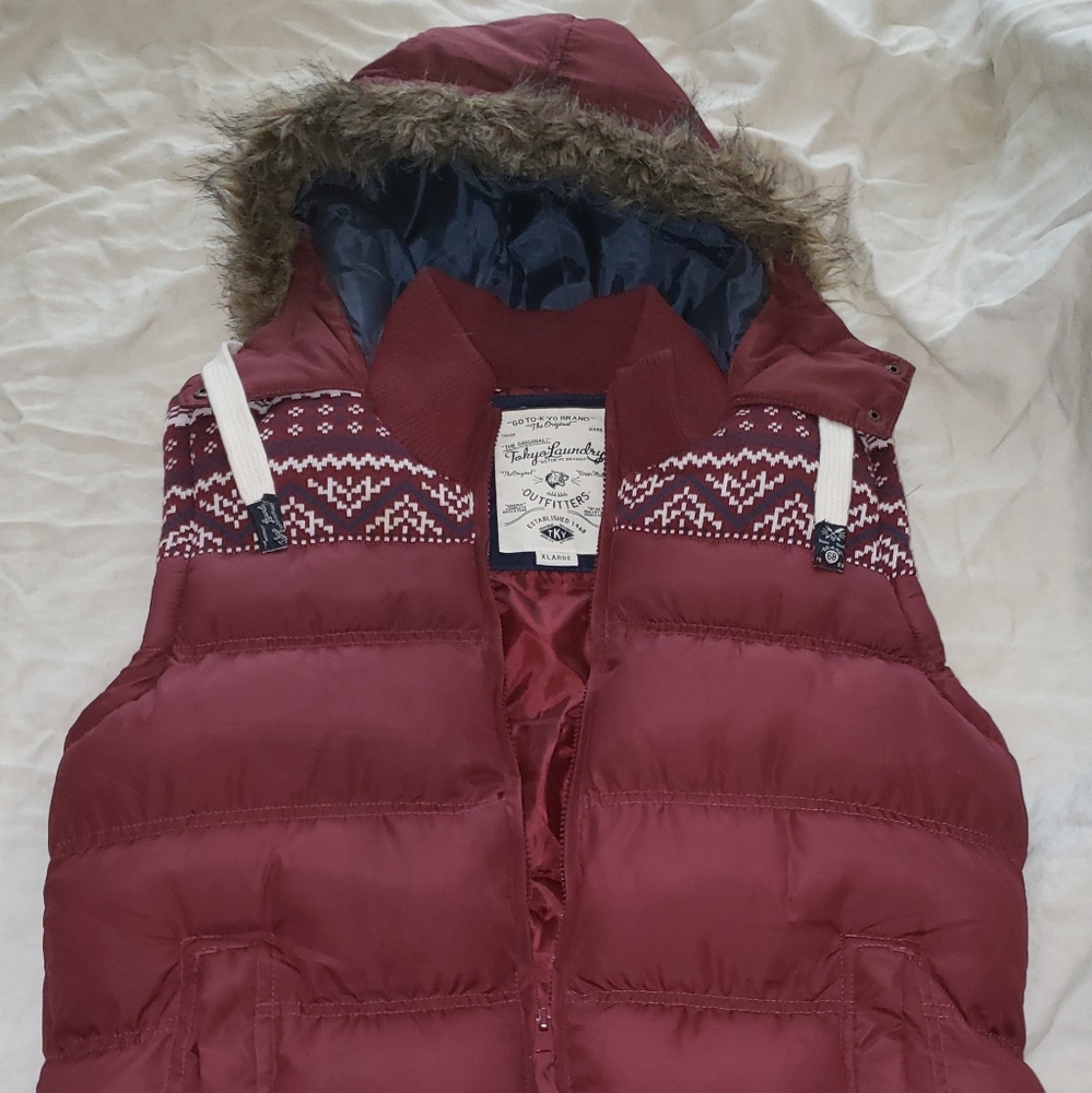 Tokyo Laundry hooded puffer vest